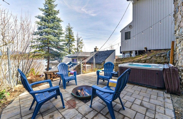 Lakefront Honeymoon Bay Studio