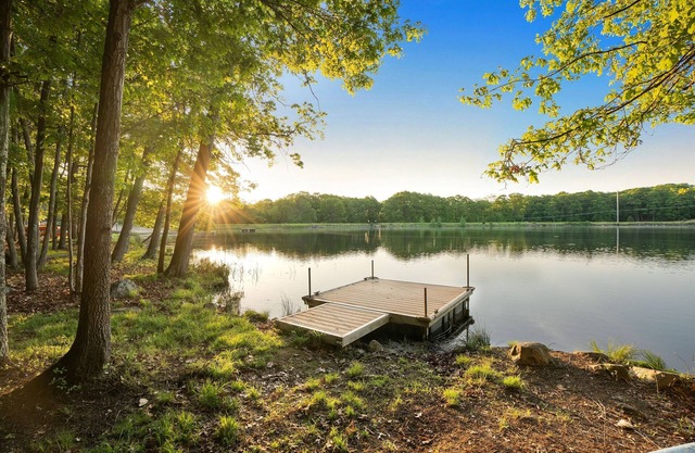 Lakefront, Hot Tub, Gameroom, Pool, Pickleball Fully Loaded, Dock