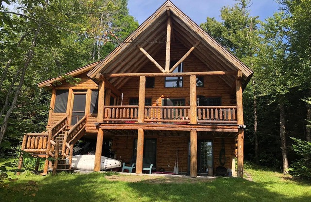 Lakefront Log Home on First Connecticut Lake - Moosewood