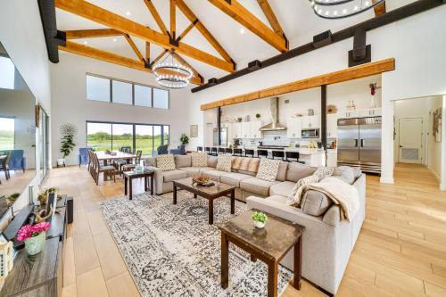 Lakefront Texas Home on Legacy Ranch