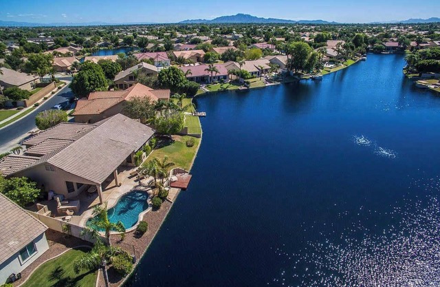 Lakefront w/Sunsets & Private Heated Pool | Golf | BBQ