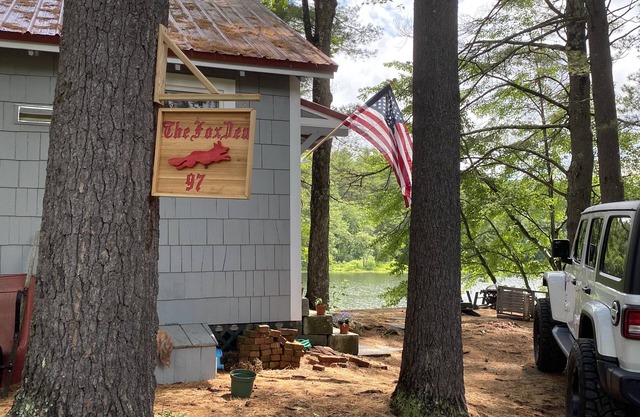 Lakeside home. Fishing, paddle boarding, swimming, and easy lake fun.
