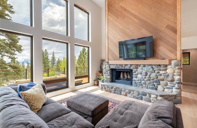 Lakeview Delight in Dollar Point Tahoe City