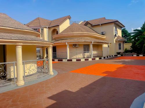 Lamboh's Place