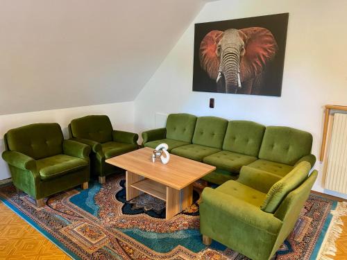 Land-Wohnung Behr