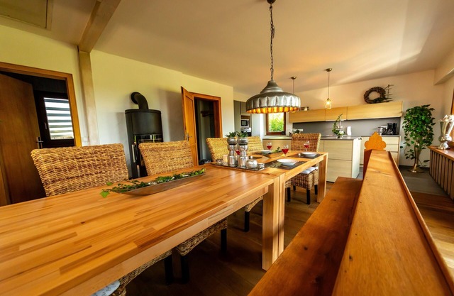 Landhaus am Silberberg, Ferienhaus im Grünen mit Sauna, Kamin und Großen Garten
