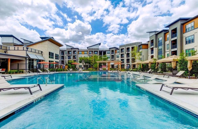 Landing | Amazing 1BD, Game Room, Pool