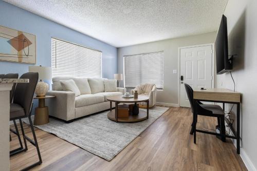Landing Apartments Phoenix - Maryvale Village
