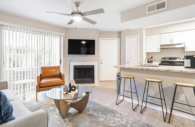 Landing at The Hub at 934 - 1 Bedroom in Riverdale