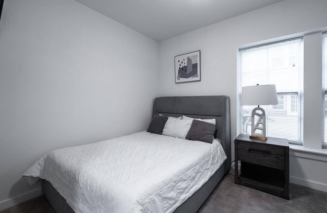 Landing at Vida East - 1 Bedroom in Church Hill