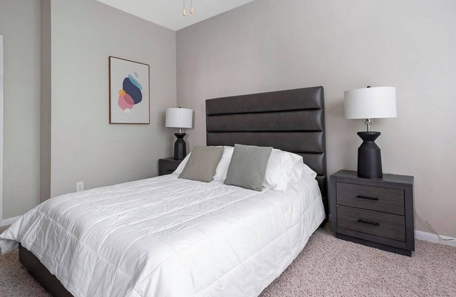 Landing | Spectacular 1BD, Pool, Gym
