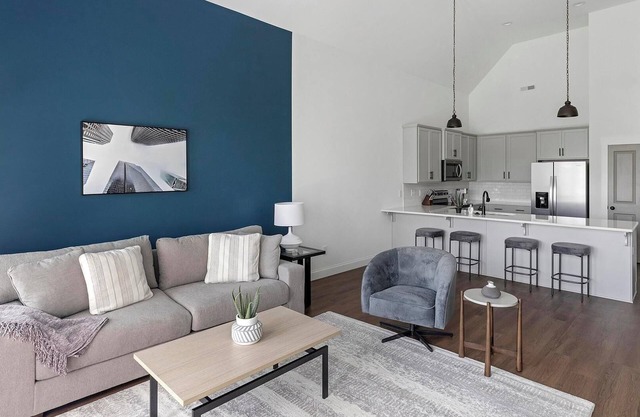 Landing | Stunning 2BD, Clubhouse, Gym