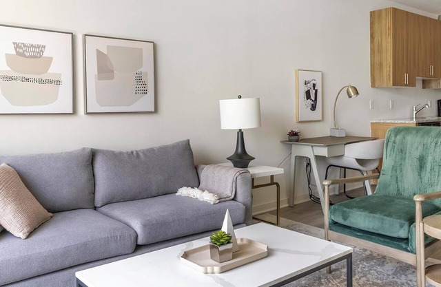 Landing | Stylish 1BD, Rooftop Lounge, Gym