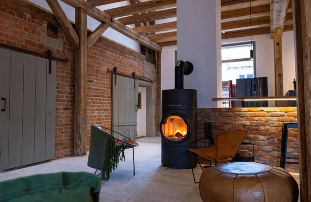 Landurlaub mit Neugierigen Blicken in den Pferdestall, Eingezäuntem Garten, Kamin und Sauna