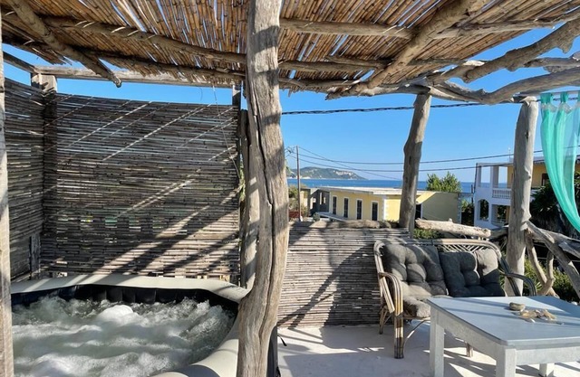 Laperla Roof Garden