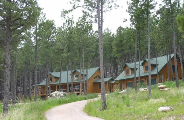 Laramie Bluffs Mountain Getaway