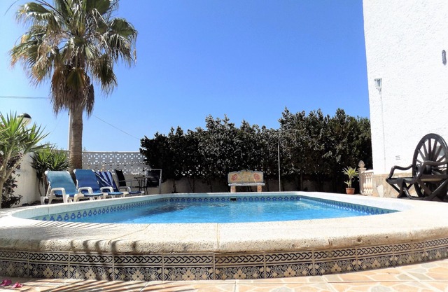 Large 5 bedroom villa private pool Costa Blanca Spain sleeps 12.