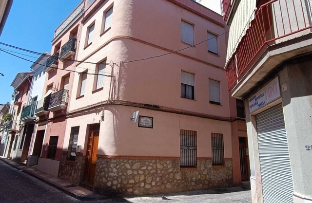 Large bright house in the center for a family or a large group of people