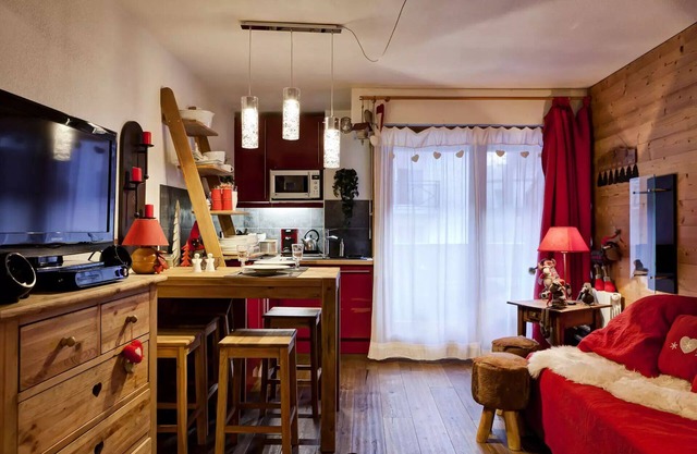 Large Cabin - STUDIO COMPLETELY RENOVABLE - WIFI - BY