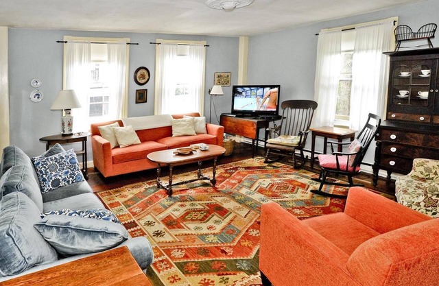 Large charming historic home on quiet street near Nantucket town center