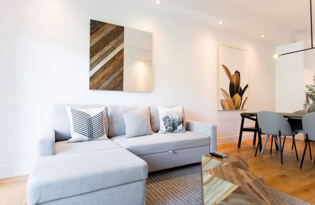 Large modern 2 bedroom condo in Little Italy plus garage