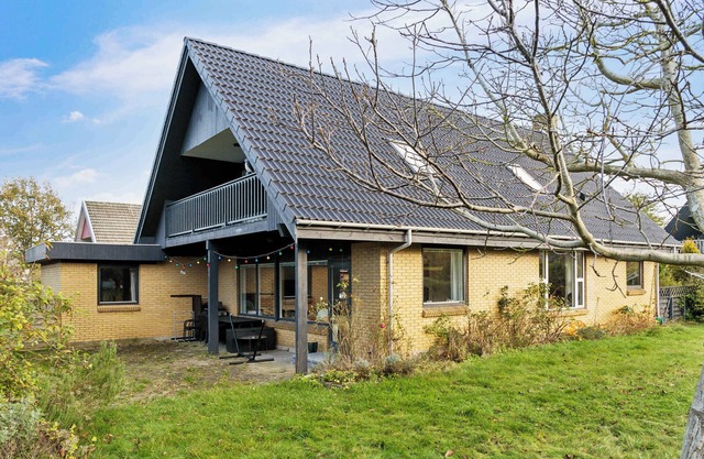 Large summer house in Bandholm on Lolland