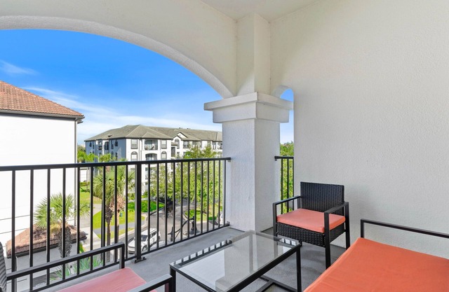 Last Minute Disney Getaway! Luxury Condo with Private Balcony. Book Now! #93995