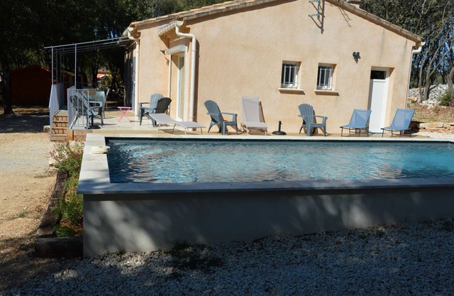 Le clos du Marcel, South Ardèche House with air-conditioning, swimming pool, enclosed grounds of 2000m2