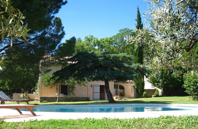 Les Rocans - a charming farmhouse set in olive groves with stunning views