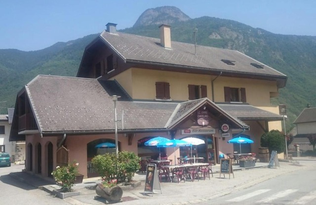 Le Grand Chatelard HÔTEL BAR RESTAURANT