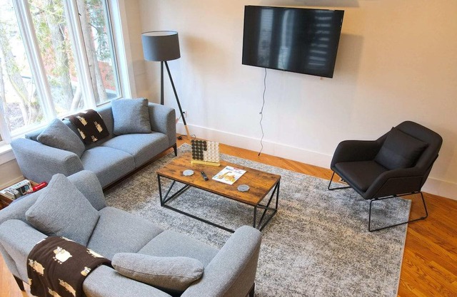 Le LYNX - Chalet luxueux au coeur de la nature urbaine de North Hatley