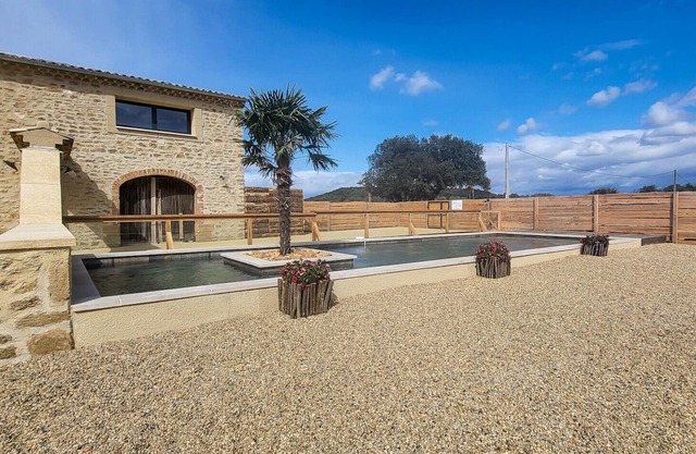 Le Mas du Couchant, Gîte "Hortensia", swimming pool, petanque ground