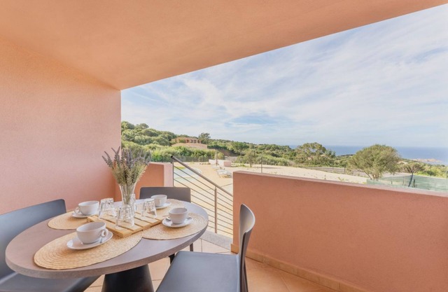Le Rocce Rosse Bilocale 3 Letti Vista Mare