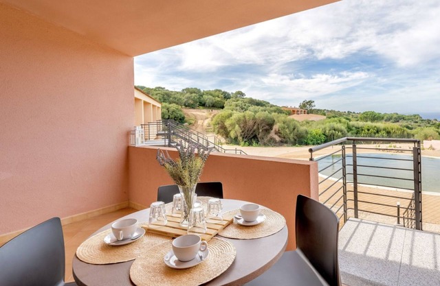 Le Rocce Rosse Two-room apartment 4 beds sea view
