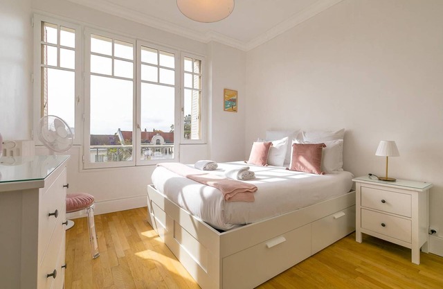 Le victor hugo -Appartement 2 chambres avec garage -SR Loc