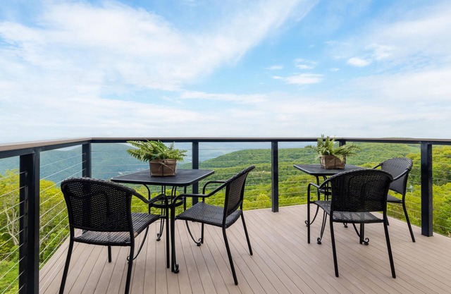 Ledges 72 with Wintergreen Advantage