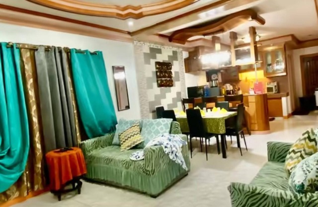 Len's Staycation 3BDR-2BR-Downstairs ,Netflix&Wifi
