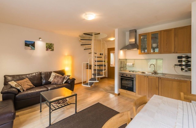 Lepa Soca House, Soca Valley