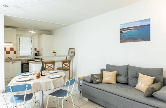 Les Caps Horniers by Interhome