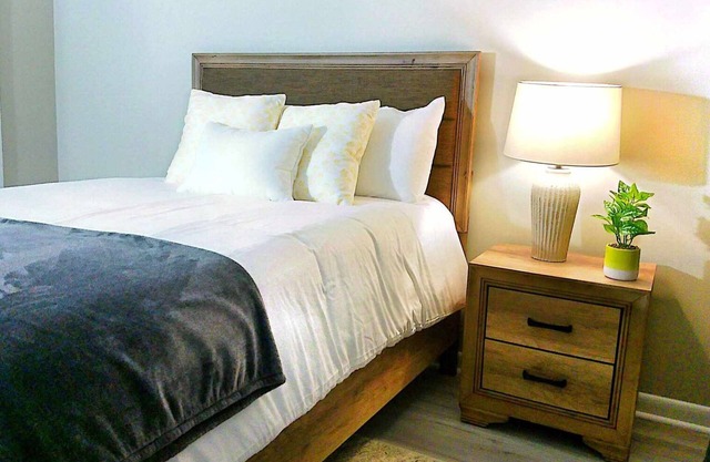 Liberty Towne- Fast WiFi, Self Check-in - Ideal for any length of stay