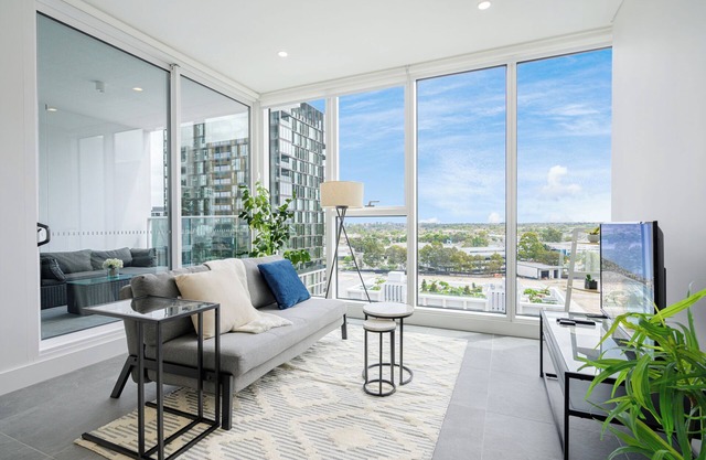 Lidcombe Chic 1-bedroom apartment with fitness room and pool