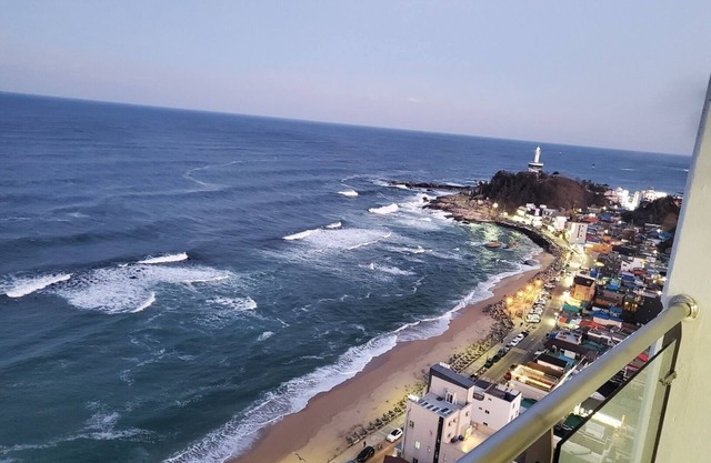 Light House beach, summitbay beachnBest Ocean View In Sokcho Cityn19/20 Floor