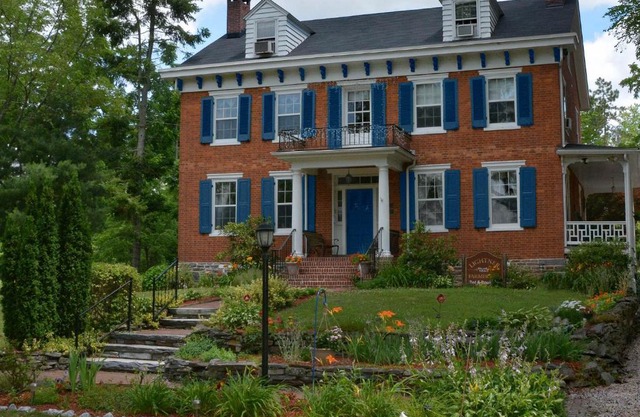 Lightner Farmhouse B&B