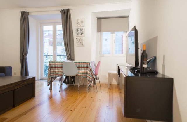 Lisbon Center - Fantastic for couples or small families!