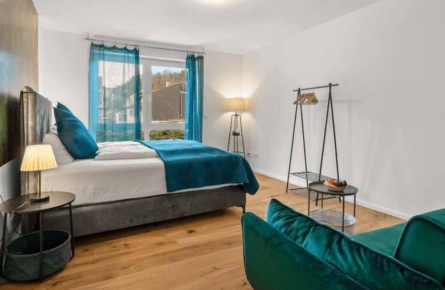 LiT LiVING: Luxury | Box SprIng | Parken | 2 BR |