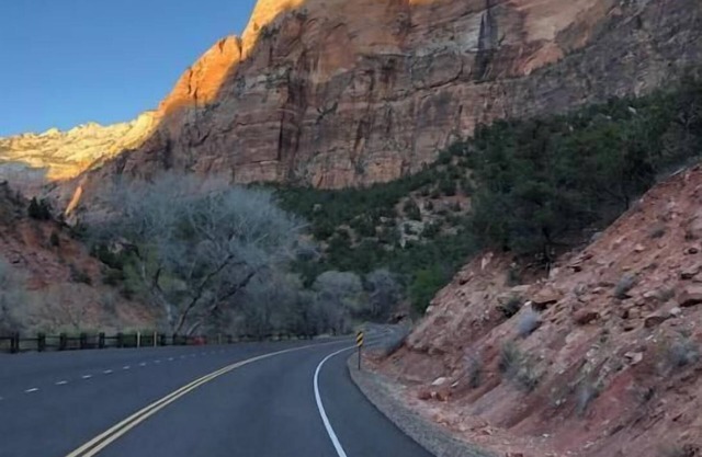 Little Creek Mesa Cabin with Zion NP Views-Jacuzzi