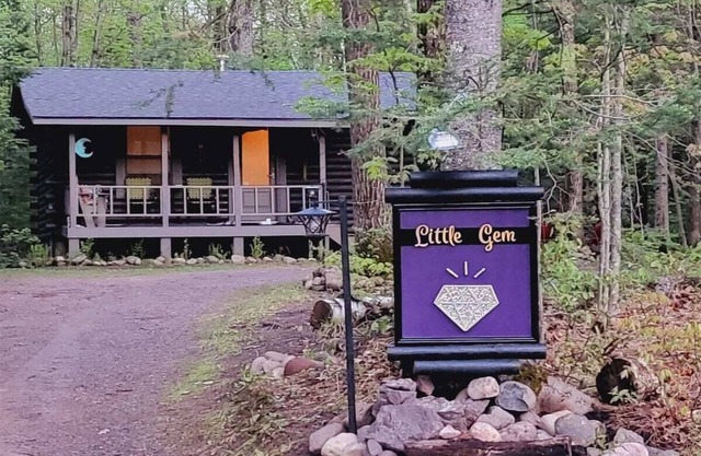 Little Gem Cottage in the Forest Drummond, WI