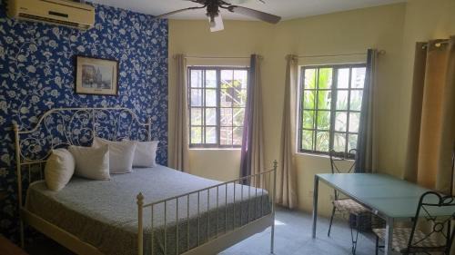 Little Savoy Guest House new