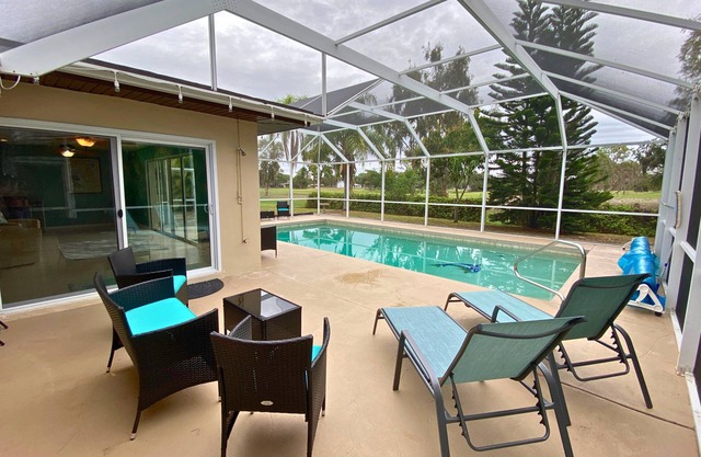 Living The Dream-Beach, Golf, Fishing, Private Pool