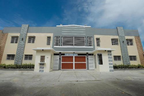 LJENJ Apartelle near Clark Airport